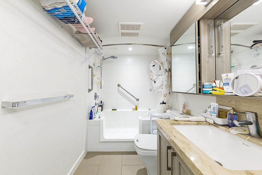 1003 5470 Ormidale Street Vancouver, BC - 16