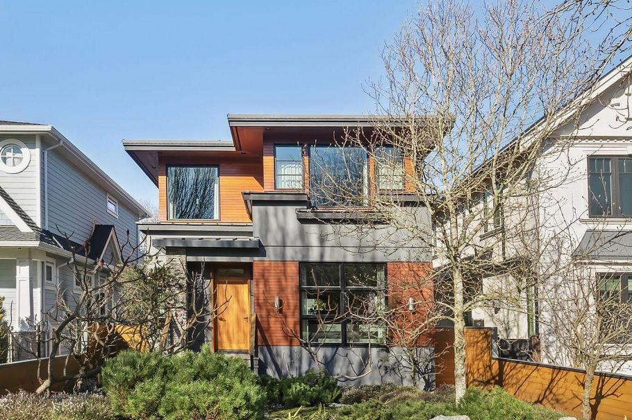 3963 W 20th Avenue Vancouver, BC - 1