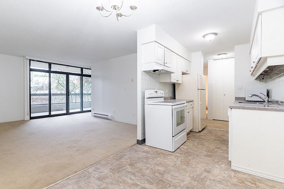 301 5932 Patterson Avenue Burnaby, BC - 14