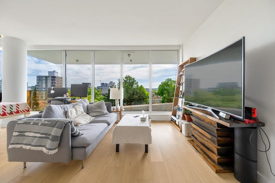 901 1180 Broughton Street Vancouver, BC - 4