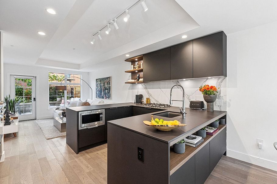 134 2070 Curling Road North Vancouver, BC - 15