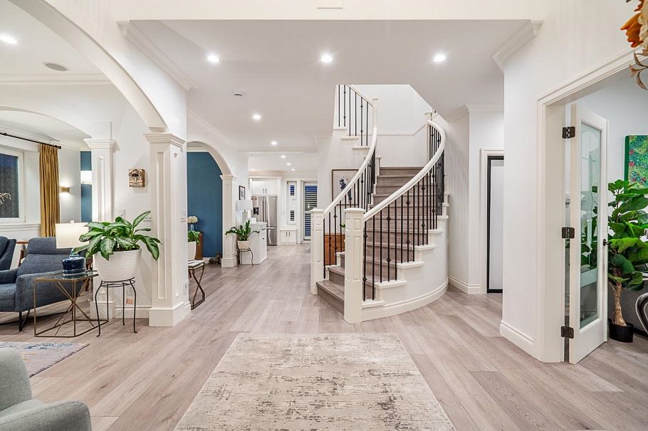 559 E 4th Street North Vancouver, BC - 4