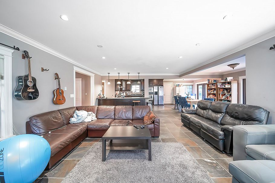 4094 W 38th Avenue Vancouver, BC - 14