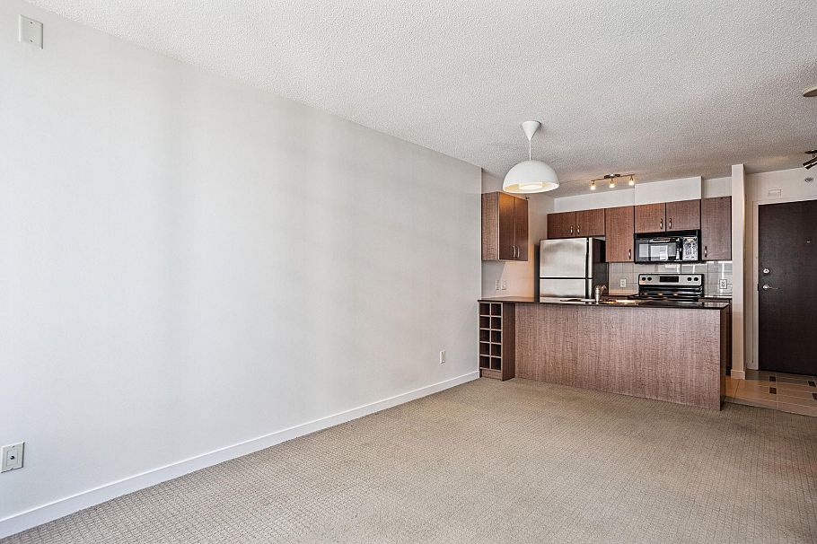 2006 610 Granville Street Vancouver, BC - 17