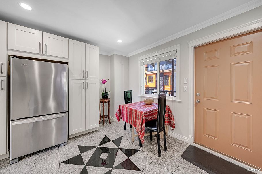 7531 Oak Street Vancouver, BC - 11