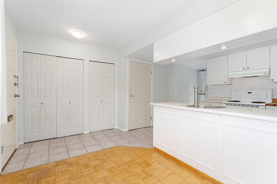 5 3554 E 49th Avenue Vancouver, BC - 7