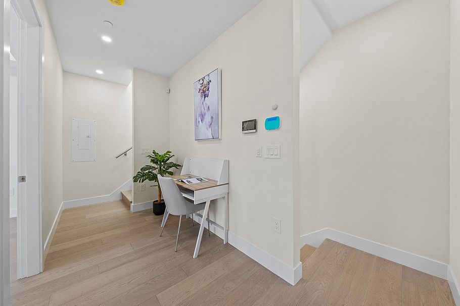 2 4650 Gothard Street Vancouver, BC - 15