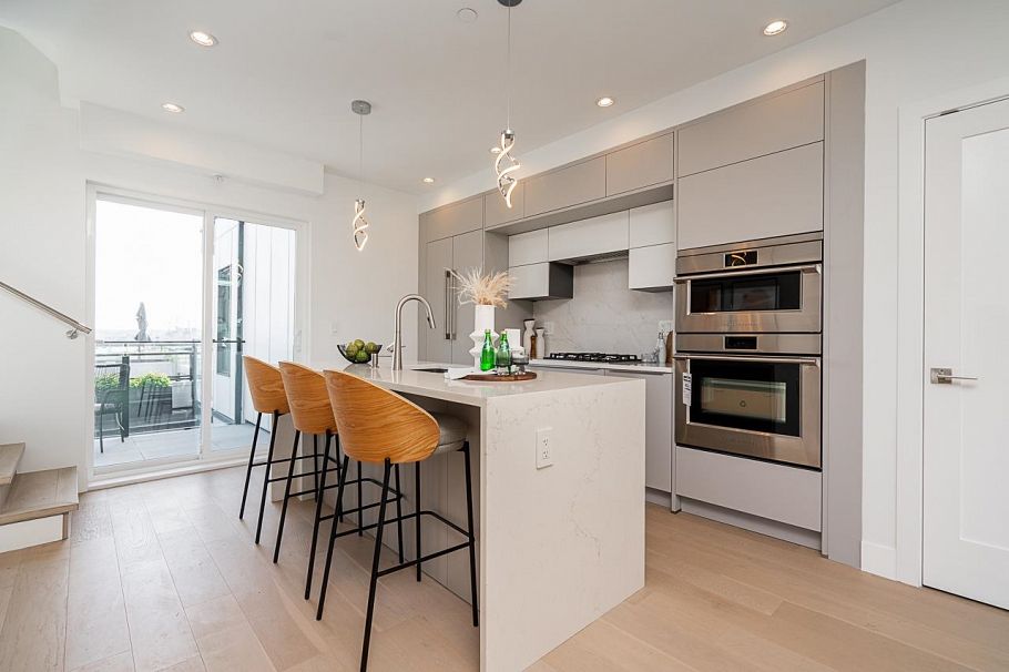 2 434 E 1st Street North Vancouver, BC - 7