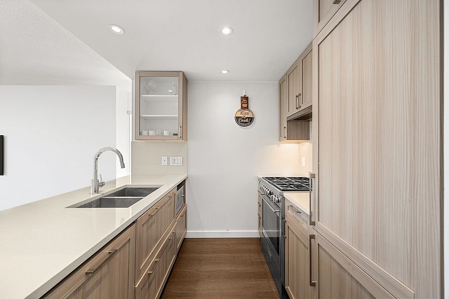 1507 5515 Boundary Road Vancouver, BC - 1