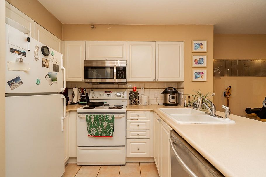 807 488 Helmcken Street Vancouver, BC - 5