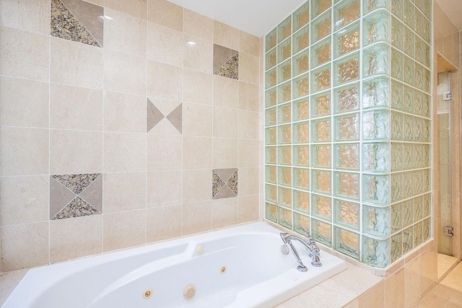 2088 Allison Road Vancouver, BC - 22