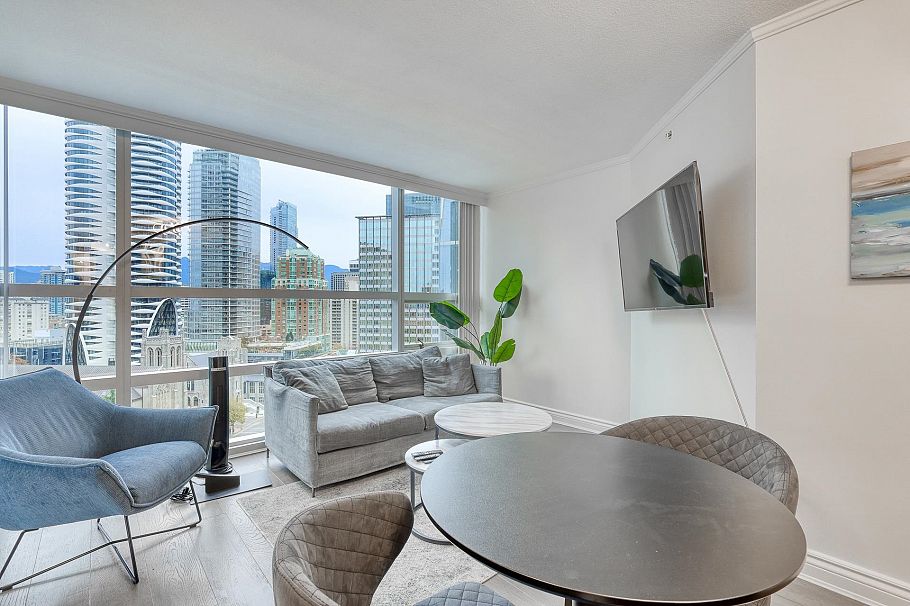 1705 1050 Burrard Street Vancouver, BC - 12