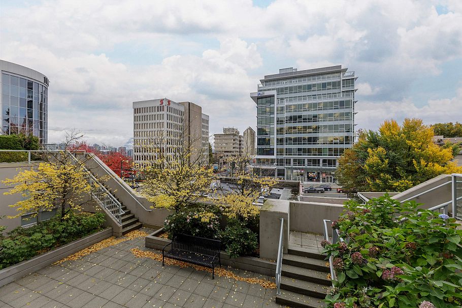 401 1030 W Broadway Vancouver, BC - 15