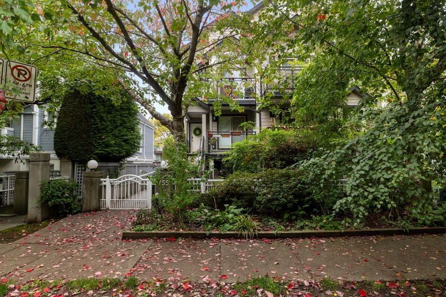 308 755 W 15th Avenue Vancouver, BC - 25