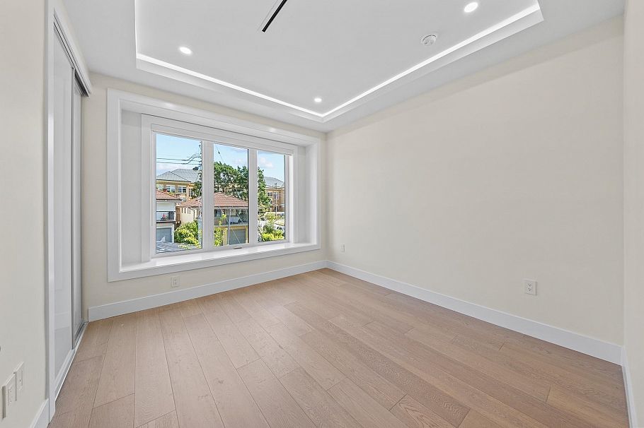 2 4650 Gothard Street Vancouver, BC - 18