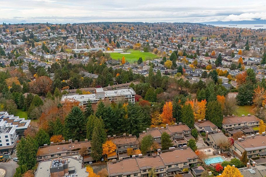 4083 Parkway Drive Vancouver, BC - 39