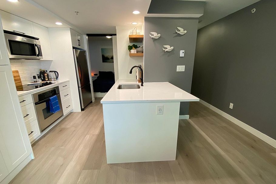 304 1255 Seymour Street Vancouver, BC - 6