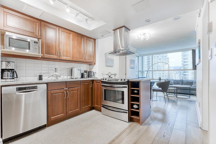 1705 1050 Burrard Street Vancouver, BC - 15