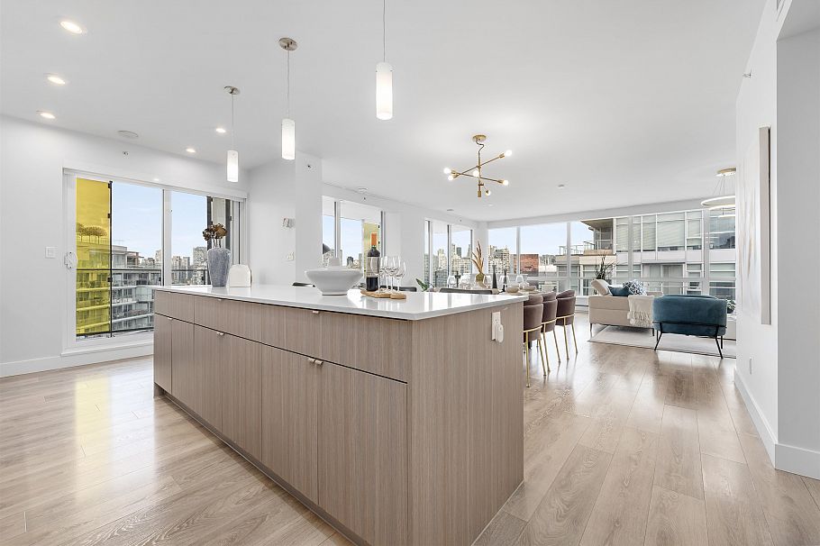 1801 1788 Columbia Street Vancouver, BC - 3