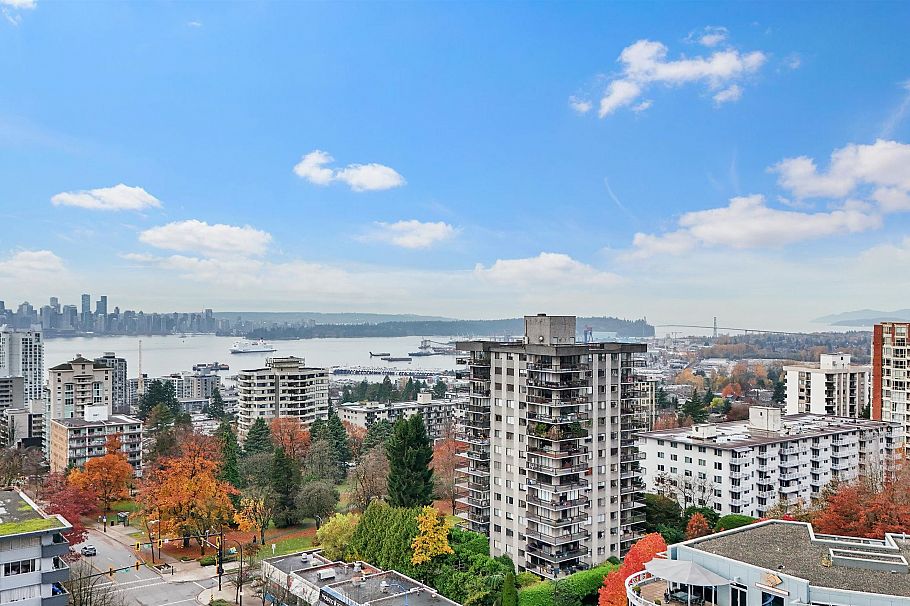 801 114 W Keith Road North Vancouver, BC - 36