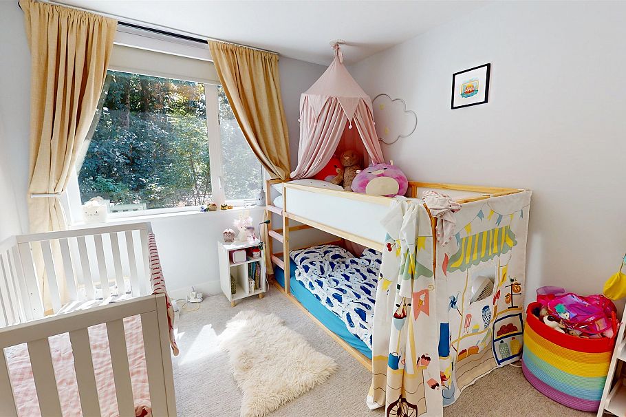 2073 E Pender Street Vancouver, BC - 17