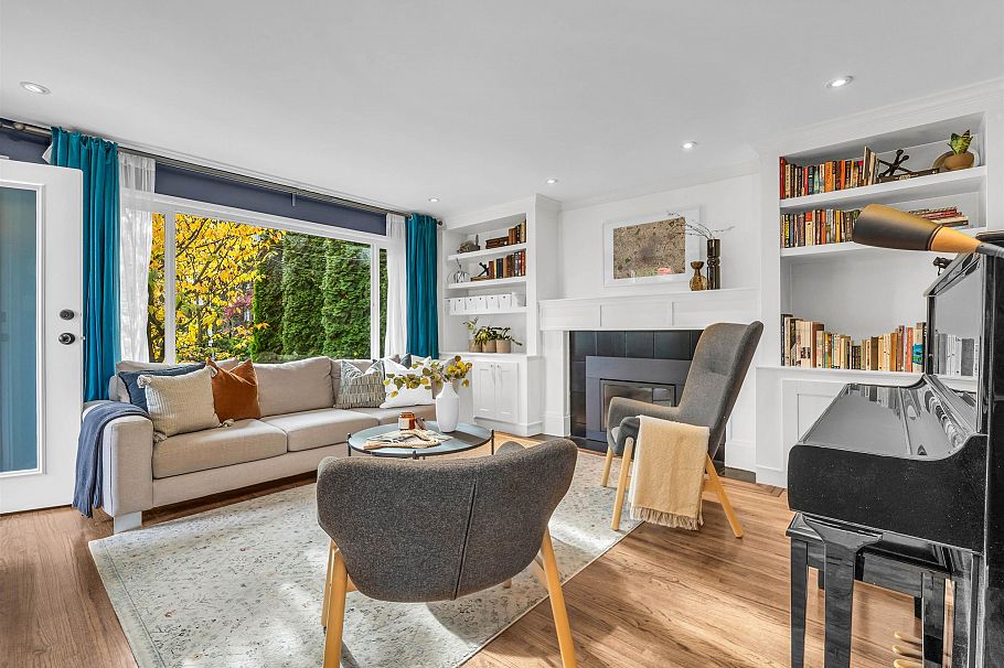 1327 E 29th Avenue Vancouver, BC - 3