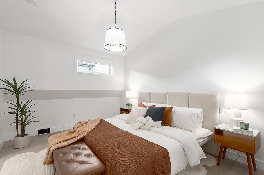 1061 Semlin Drive Vancouver, BC - 15