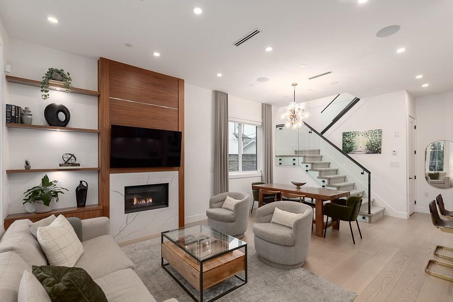 959 E 13th Avenue Vancouver, BC - 1