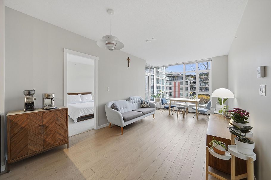 408 135 W 2nd Street North Vancouver, BC - 4