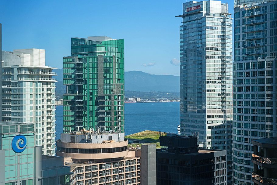 2704 1189 Melville Street Vancouver, BC - 1