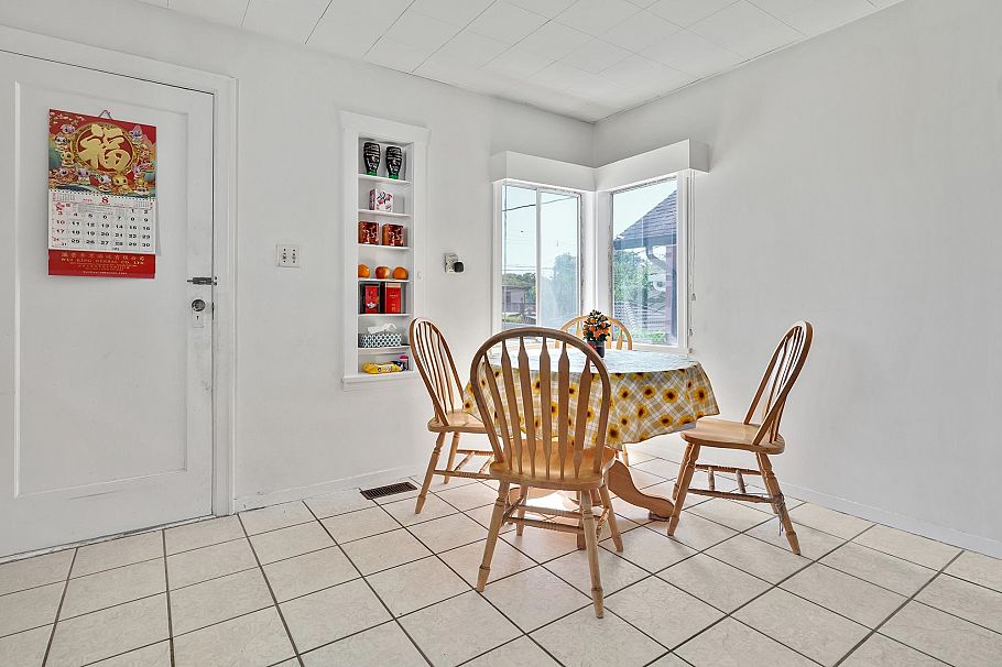 2336 45 Avenue Vancouver, BC - 16