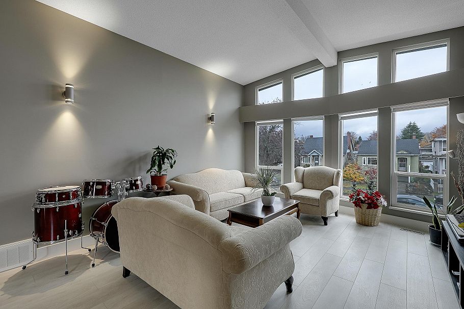 2624 Kitchener Street Vancouver, BC - 5