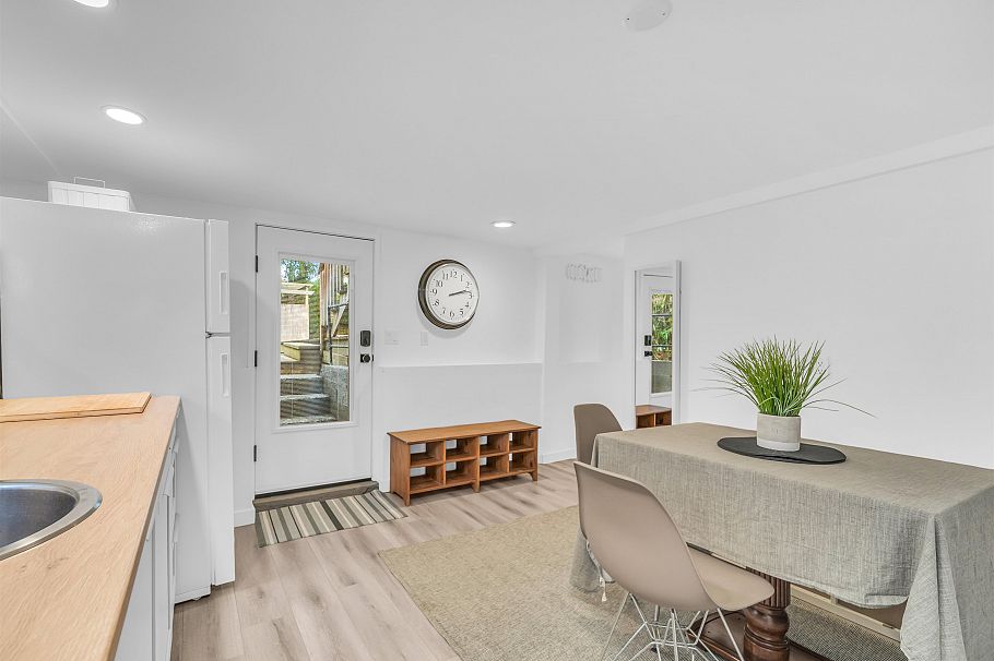 1327 E 29th Avenue Vancouver, BC - 15