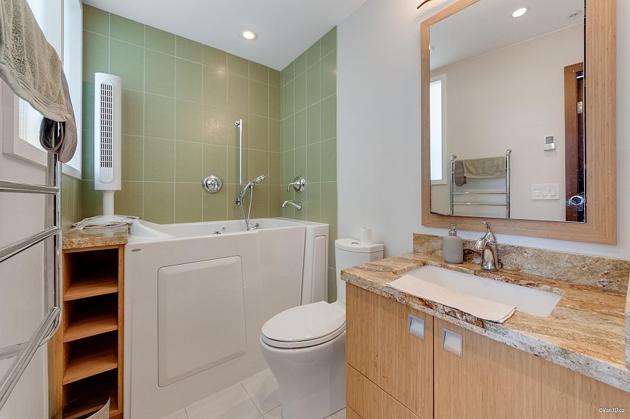 2204 1420 W Georgia Street Vancouver, BC - 19