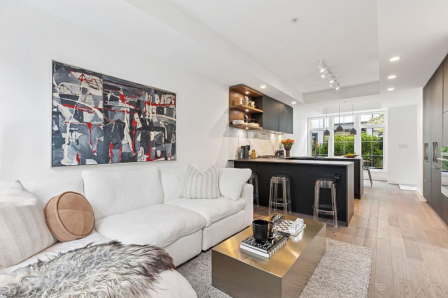 134 2070 Curling Road North Vancouver, BC - 9