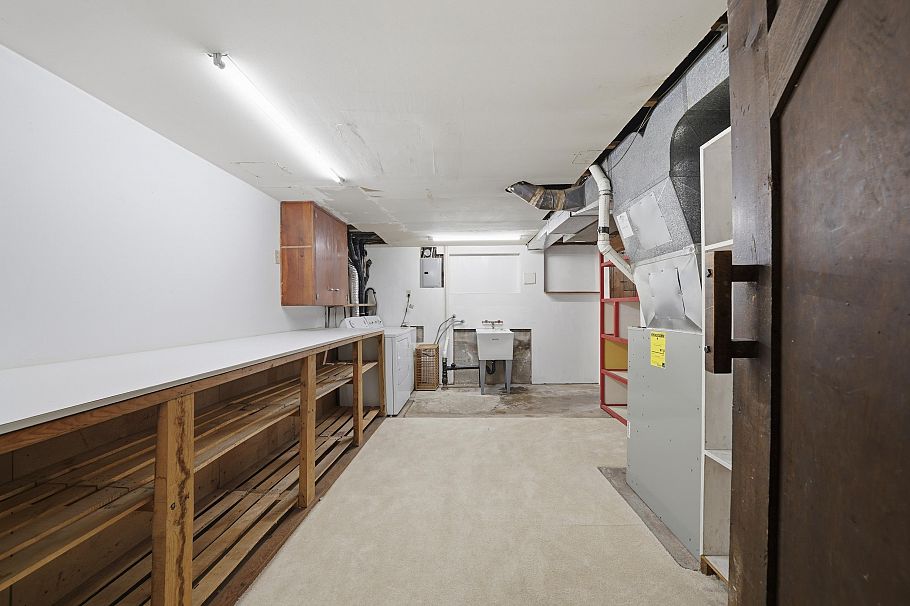 5761 Holland Street Vancouver, BC - 18