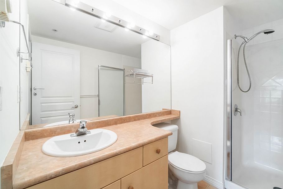 307 2929 W 4th Avenue Vancouver, BC - 29