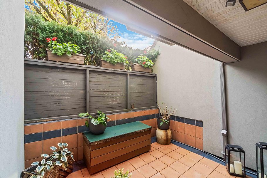 1305 W 8th Avenue Vancouver, BC - 20