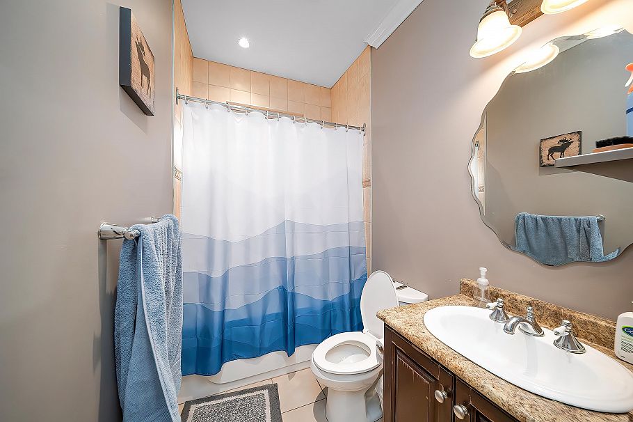 4094 W 38th Avenue Vancouver, BC - 22