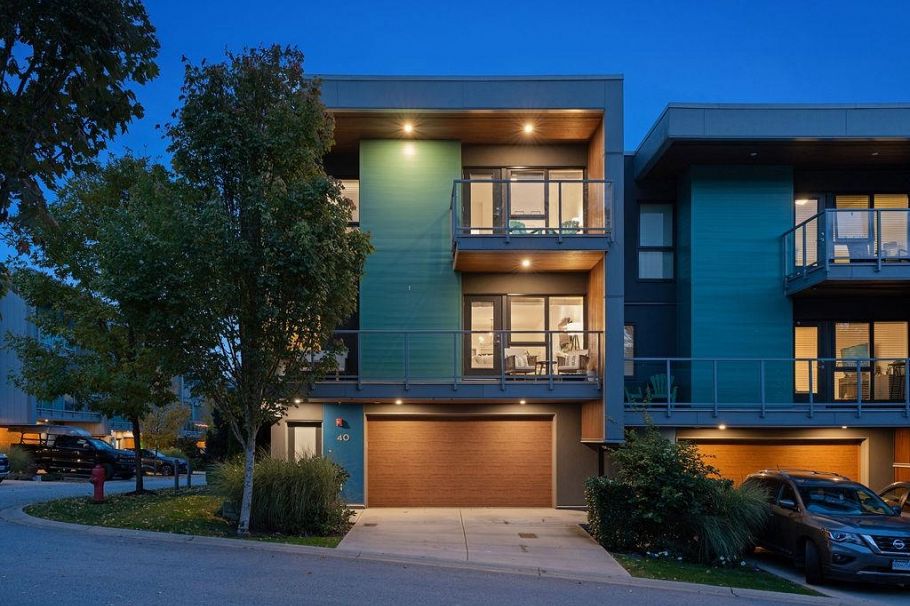 40 3596 Salal Drive North Vancouver, BC - 1