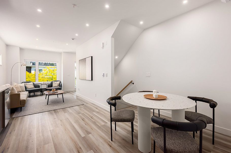 5102 Chambers Street Vancouver, BC - 9