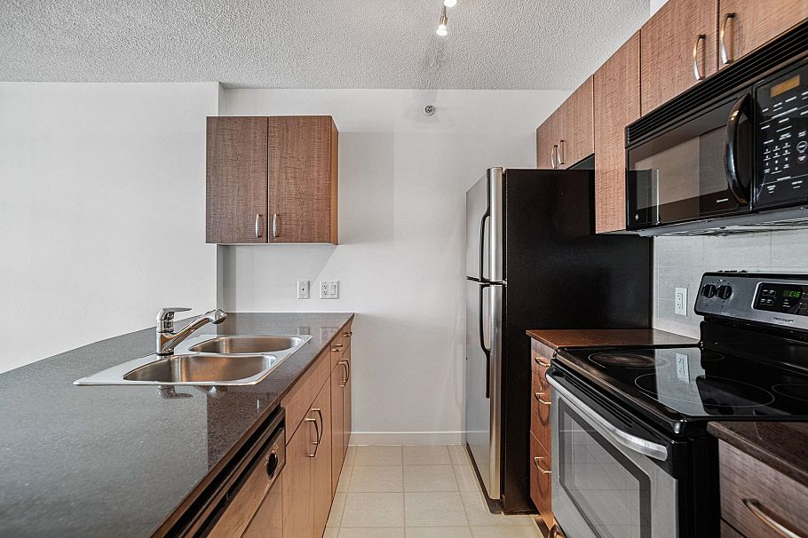 2006 610 Granville Street Vancouver, BC - 22