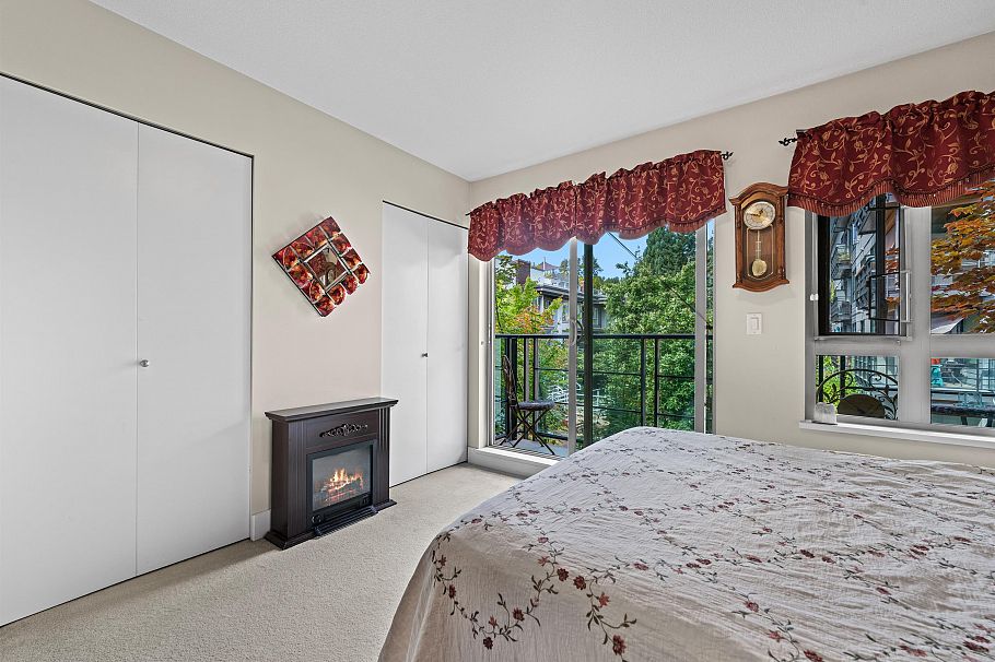 45 728 W 14th Street North Vancouver, BC - 14