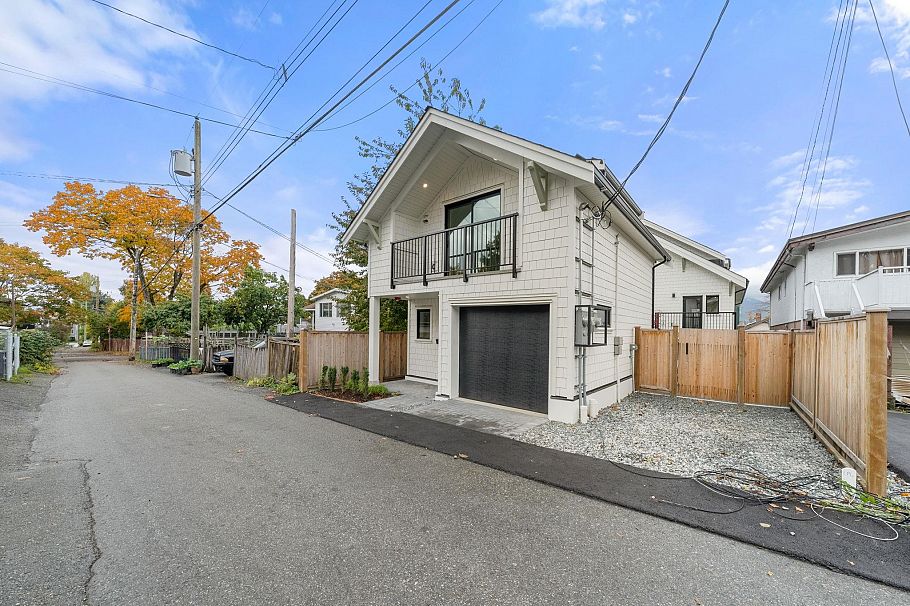 2526 Mcgill Street Vancouver, BC - 21
