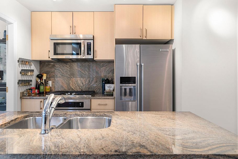 1101 1211 Melville Street Vancouver, BC - 8