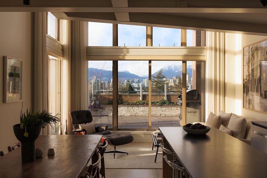 406 1529 W 6th Avenue Vancouver, BC - 3