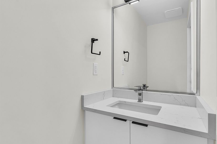 2 5221 Clarendon Street Vancouver, BC - 27