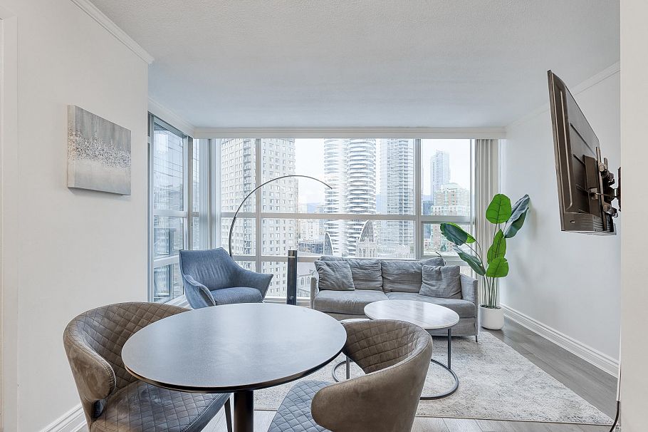 1705 1050 Burrard Street Vancouver, BC - 9