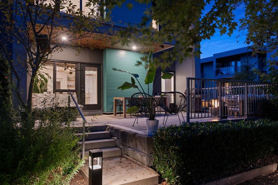 40 3596 Salal Drive North Vancouver, BC - 4