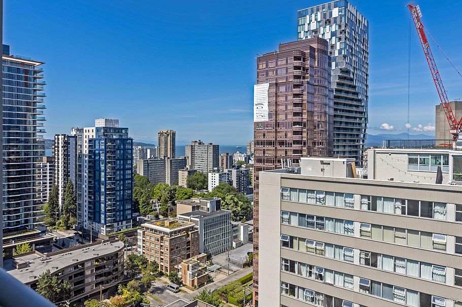 2204 1420 W Georgia Street Vancouver, BC - 12